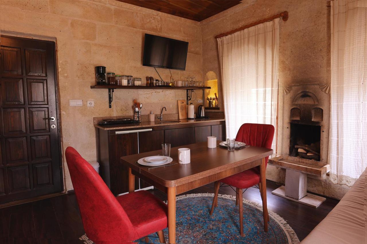 Adelya Cave Hotel Apartments Goreme Exterior photo