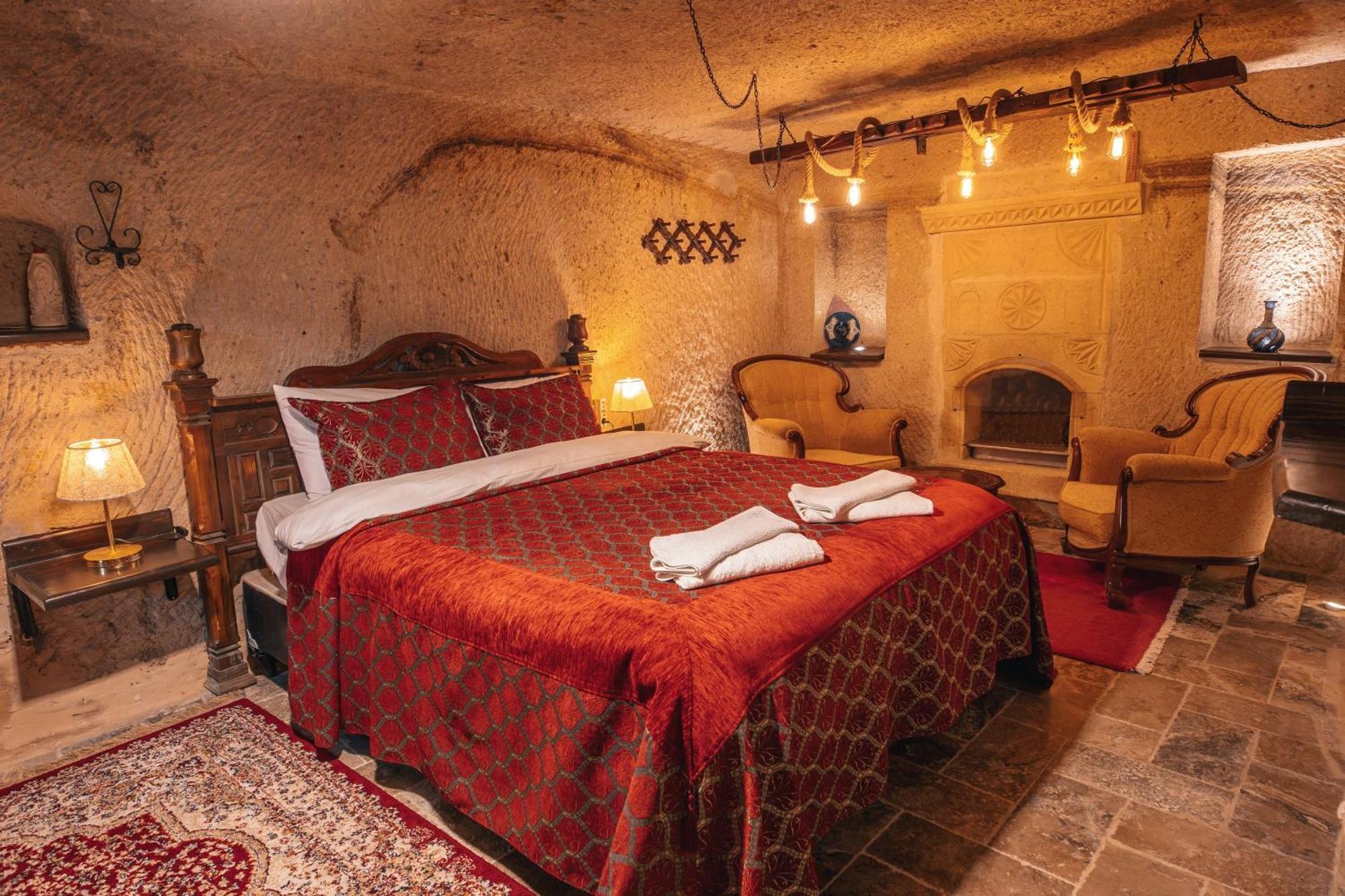 Adelya Cave Hotel Apartments Goreme Exterior photo