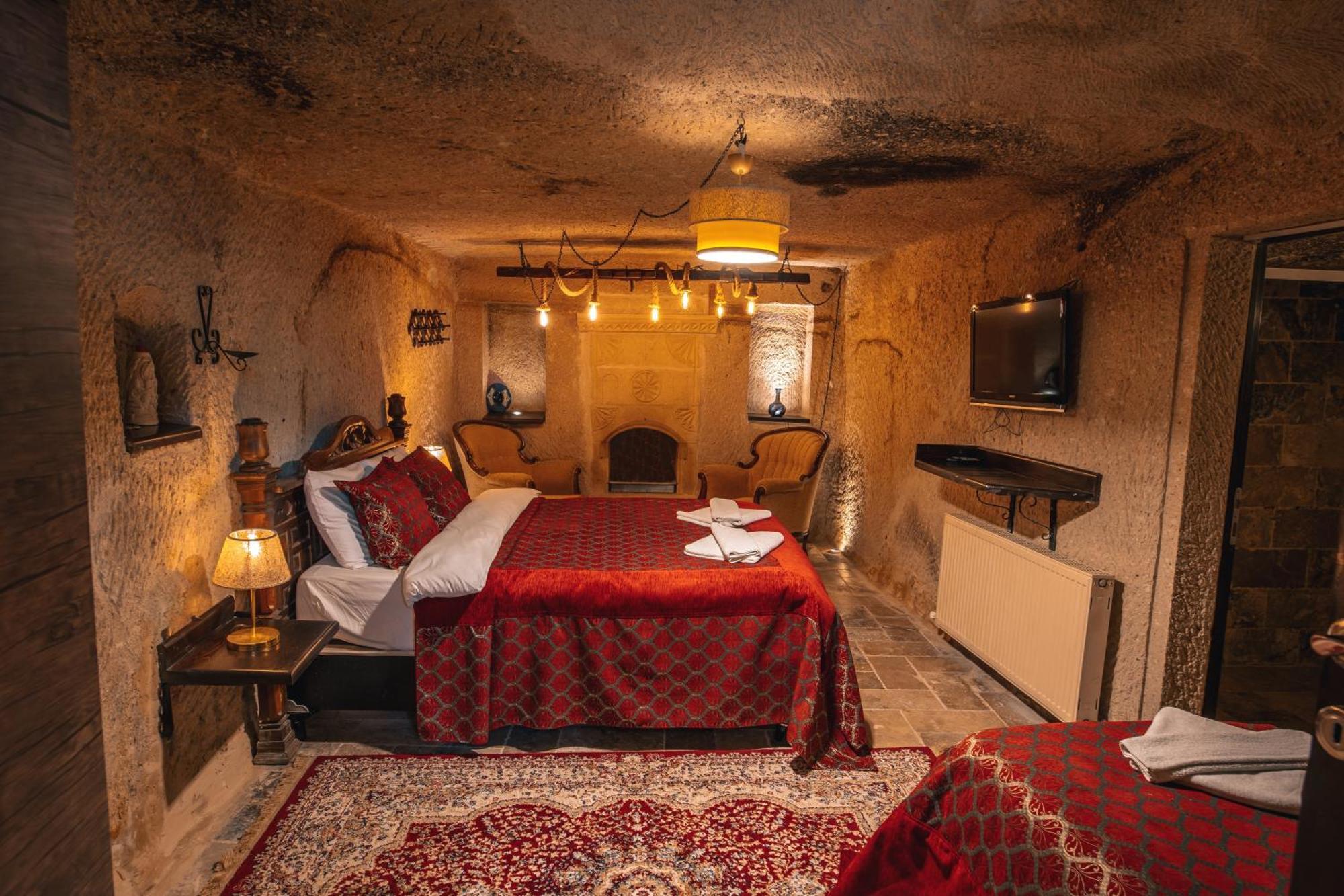 Adelya Cave Hotel Apartments Goreme Exterior photo